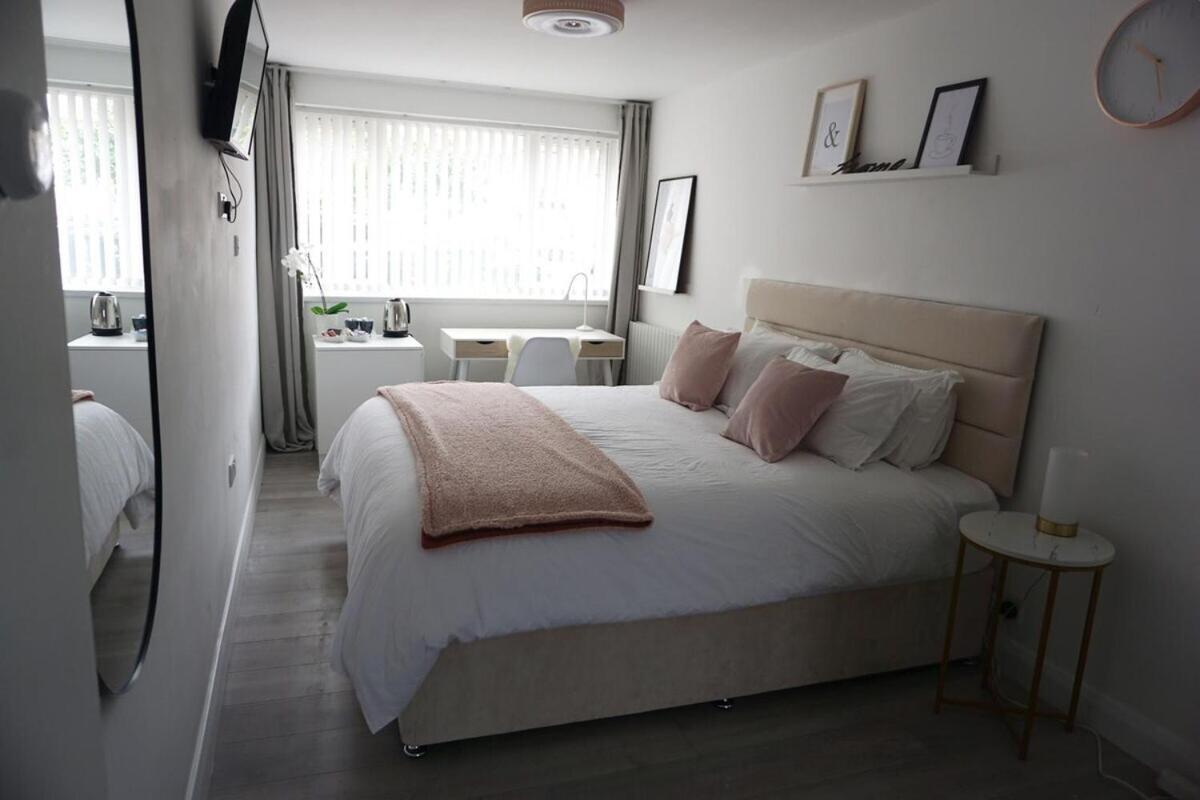 Amica Guesthouse Belfast Habitación foto